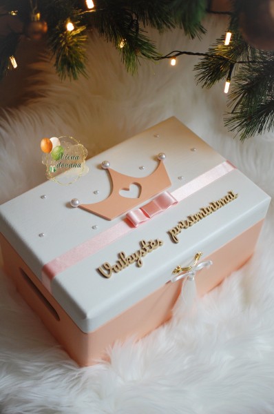 Medinė daiktadėžė "Karūna"