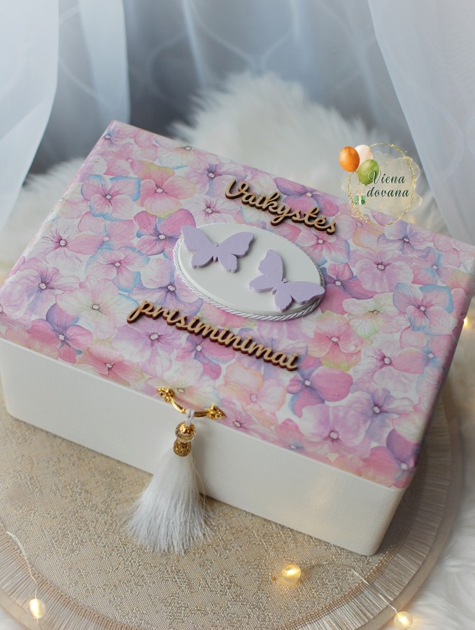 Medinė daiktadėžė "Hortenzijos"