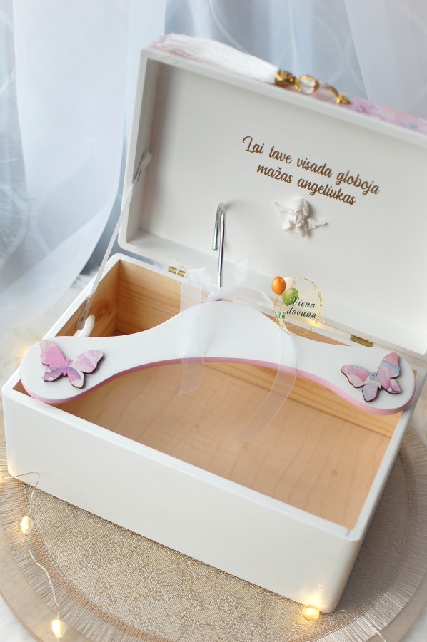 Medinė daiktadėžė "Hortenzijos"