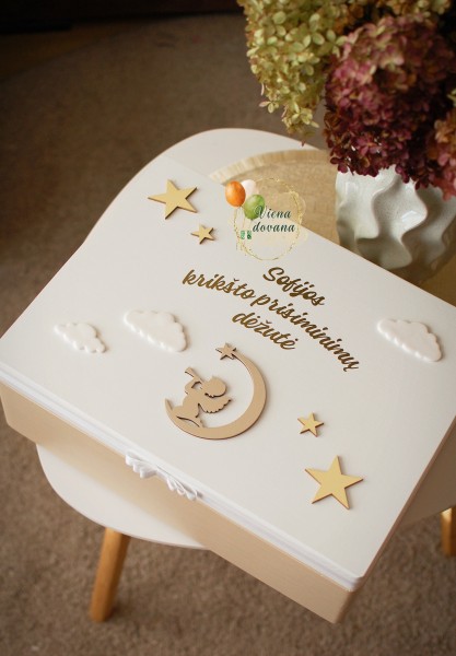 Medinė daiktadėžė "Angelas sargas"